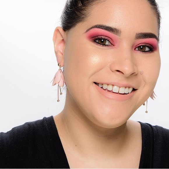 *MOVING SALE* 🎉 NARS Highlighting Powder - Ibiza - Full Size - Picture 3 of 7